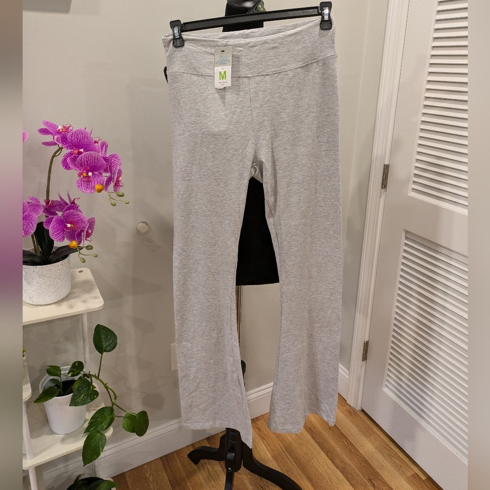 Women's Size Medium Gray Yoga Pants New